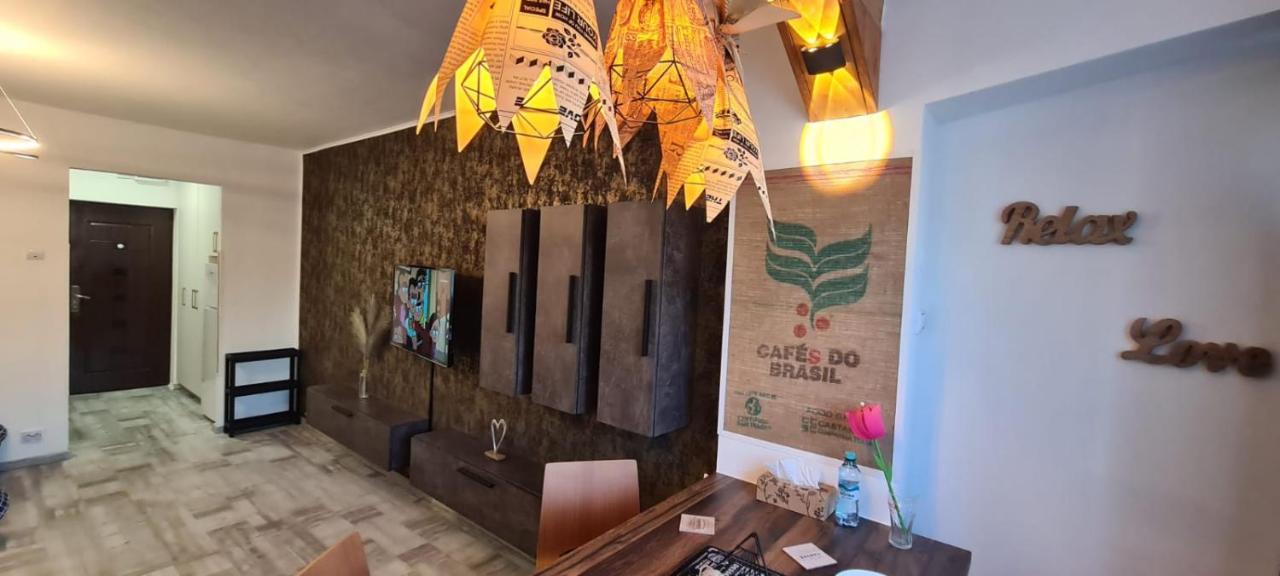Tiki'S Bar Studio Bukurešť Exteriér fotografie
